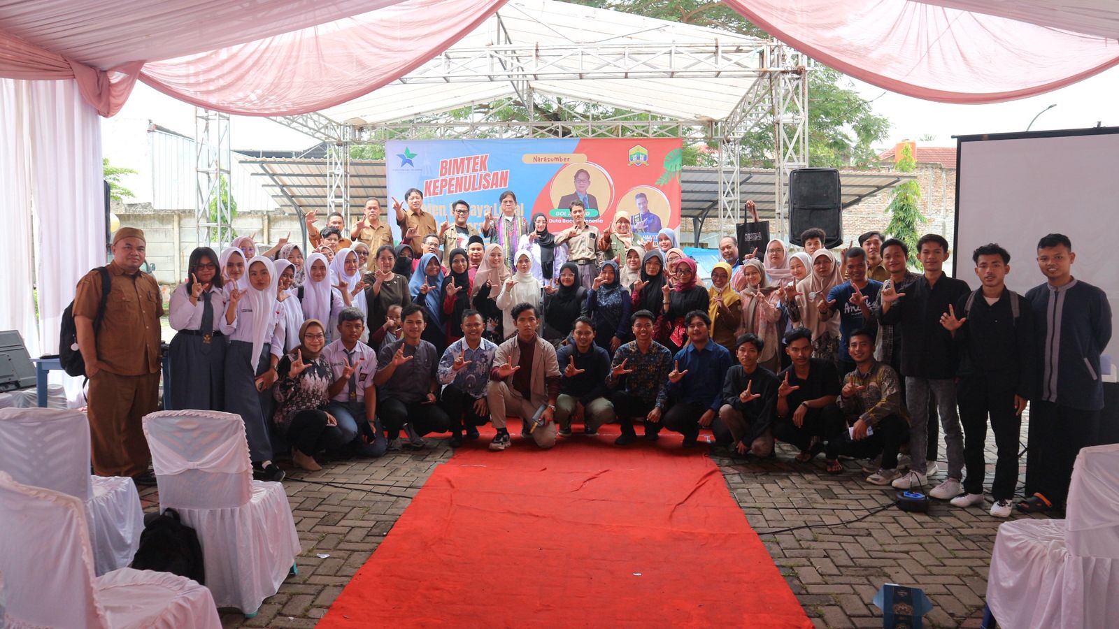 BIMTEK KEPENULISAN BERBASIS KONTEN BUDAYA LOKAL 2