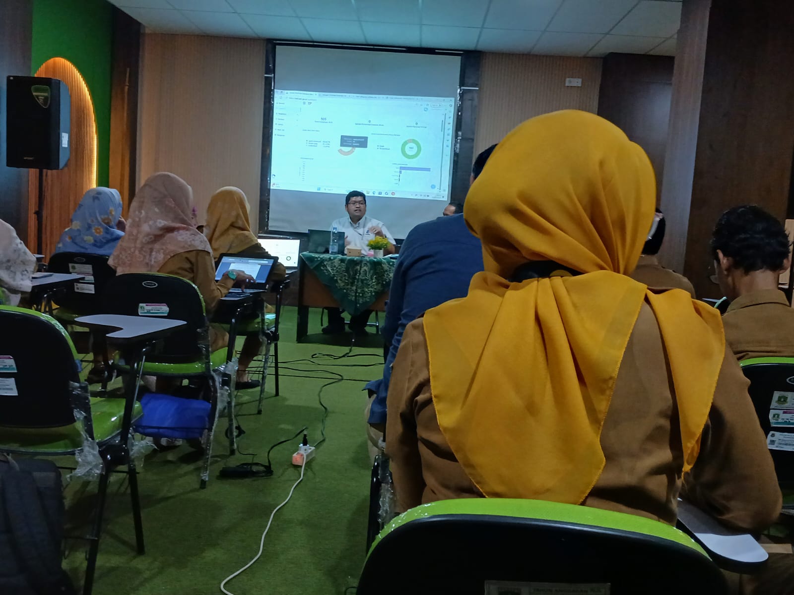 RAPAT SIKN-JIKN_